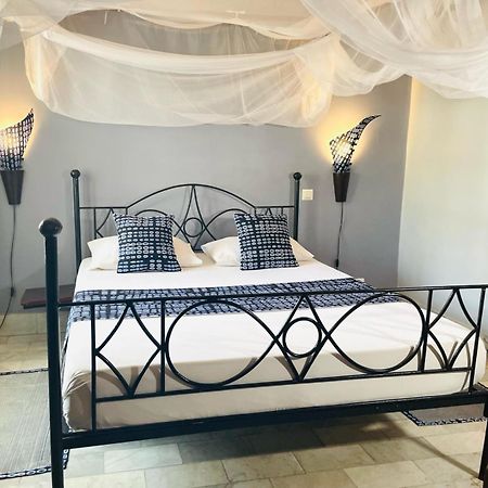 Le Lodge Des Almadies Dakar Bagian luar foto