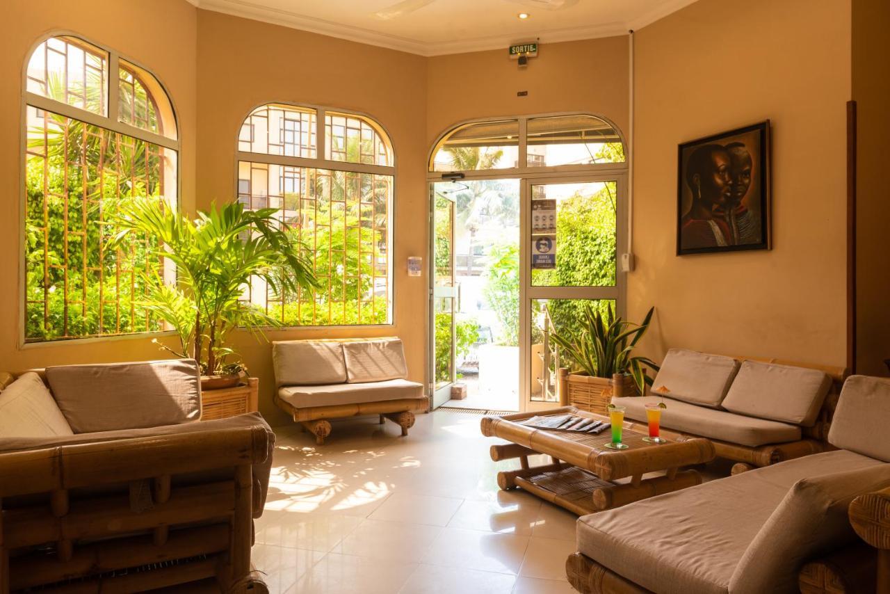 Le Lodge Des Almadies Dakar Bagian luar foto