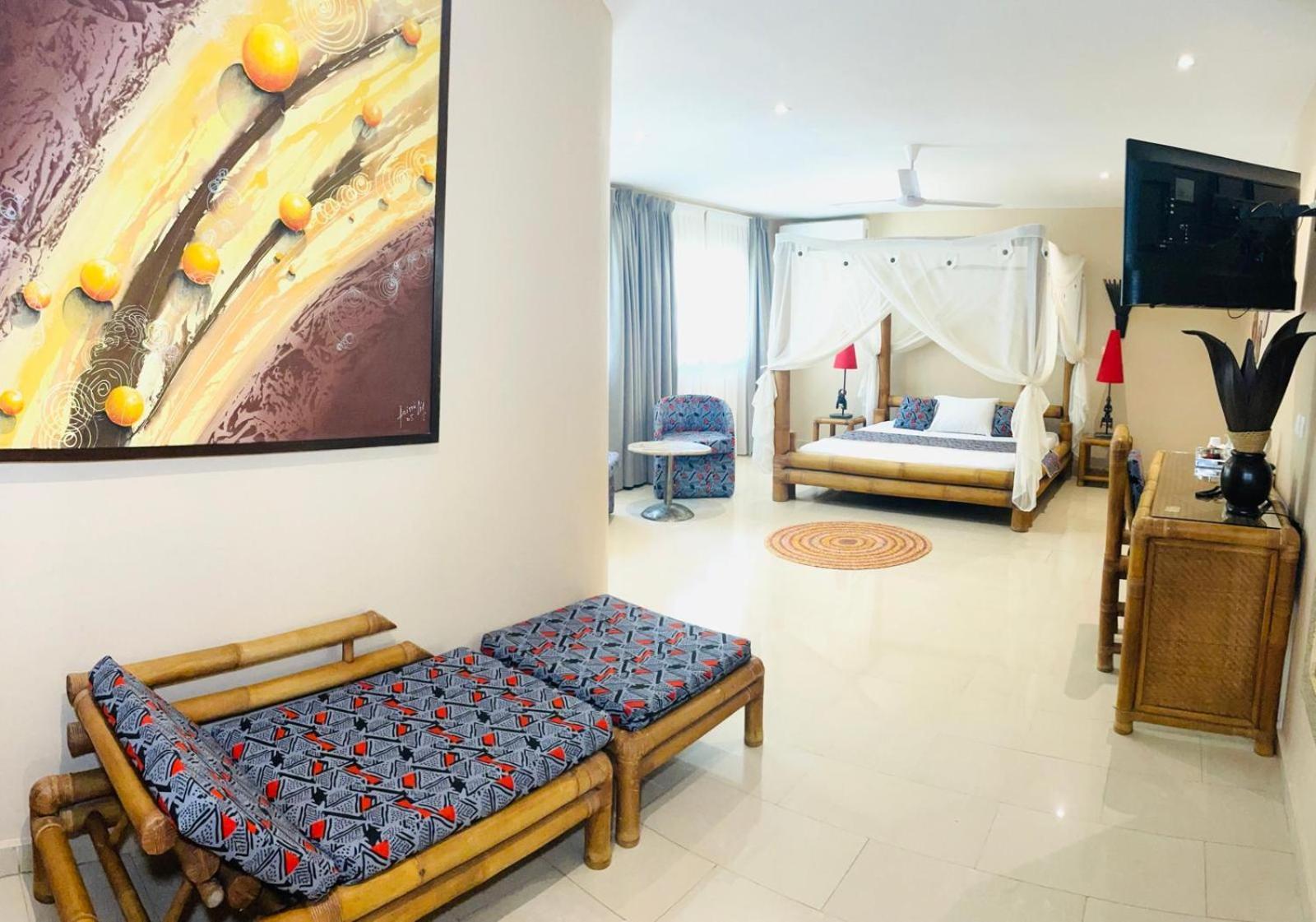 Le Lodge Des Almadies Dakar Bagian luar foto