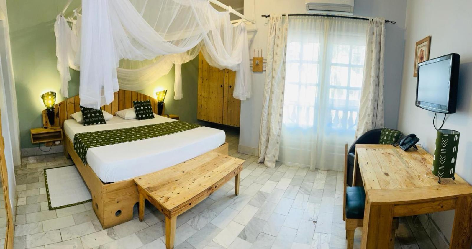 Le Lodge Des Almadies Dakar Bagian luar foto