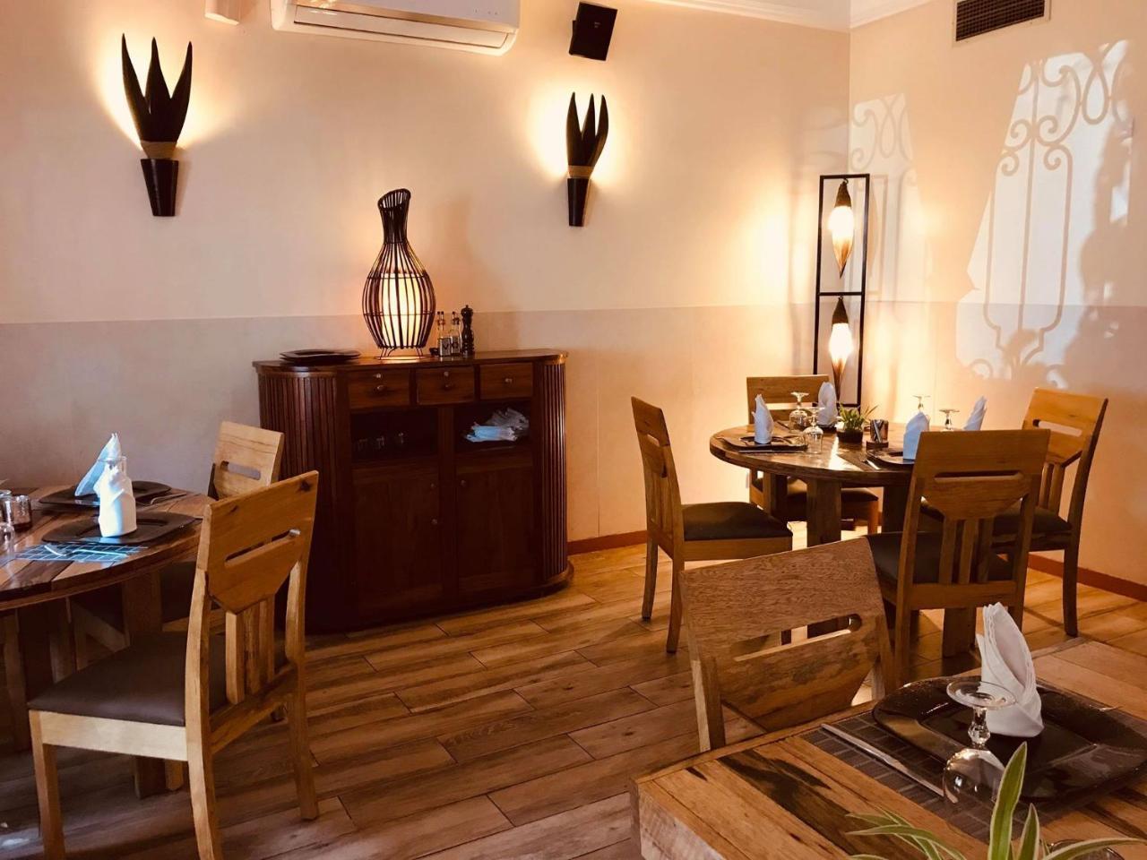 Le Lodge Des Almadies Dakar Bagian luar foto